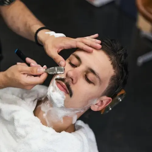 Men's Hot Towel Shave with Razor Midtown NYC